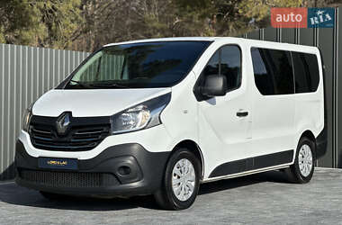 Минивэн Renault Trafic 2015 в 