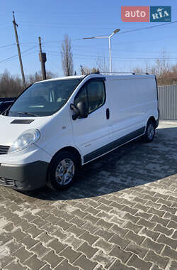 Грузовой фургон Renault Trafic 2009 в  фото 3 Грузовой фургон Renault Trafic 2009 в