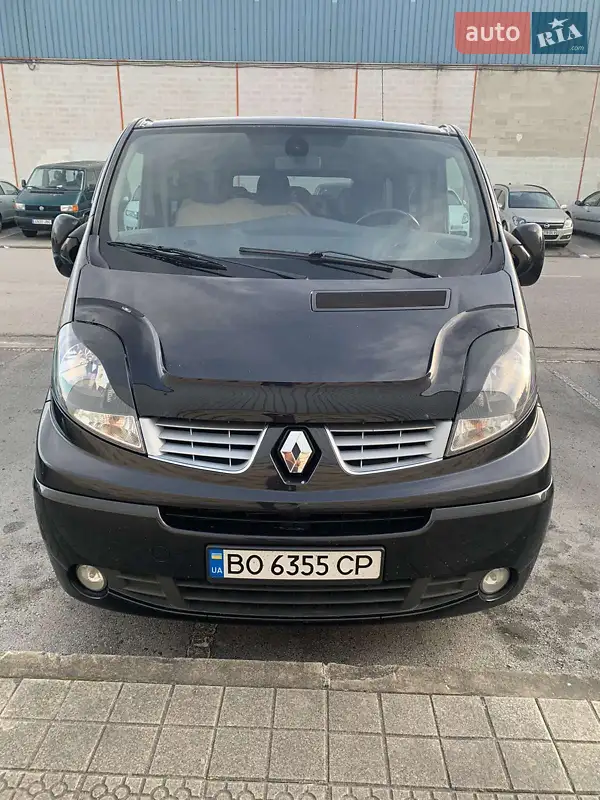 Мінівен Renault Trafic 2014 в 