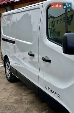 Грузовой фургон Renault Trafic 2016 в Полтаве