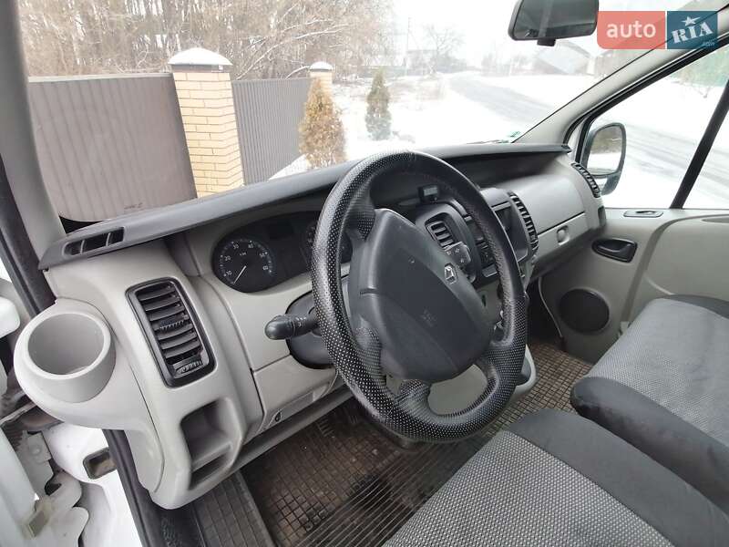 Минивэн Renault Trafic 2006 в Киеве