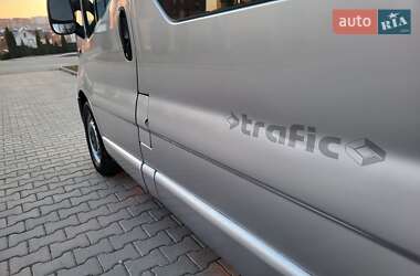 Мінівен Renault Trafic 2005 в 