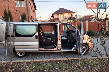 Мінівен Renault Trafic 2005 в 