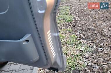 Мінівен Renault Trafic 2005 в 