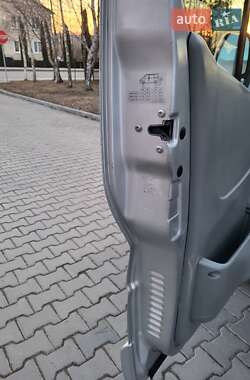 Мінівен Renault Trafic 2005 в 