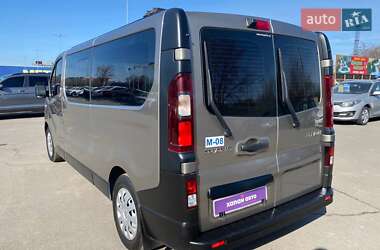 Минивэн Renault Trafic 2020 в 