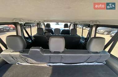 Минивэн Renault Trafic 2020 в 