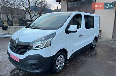 Минивэн Renault Trafic 2015 в Дубно