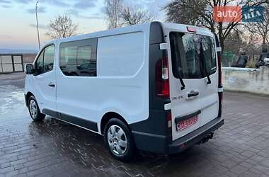 Минивэн Renault Trafic 2015 в Дубно