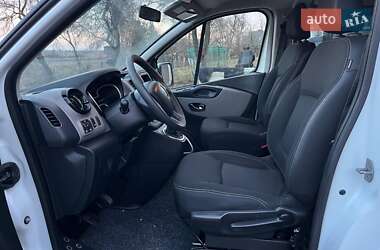 Минивэн Renault Trafic 2015 в Дубно