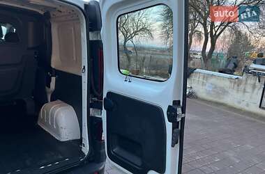 Минивэн Renault Trafic 2015 в Дубно