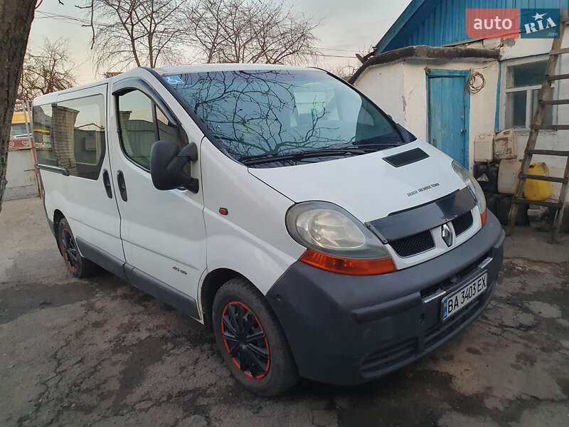 Мінівен Renault Trafic 2003 в Новоархангельську