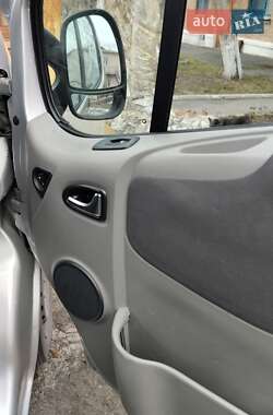 Мінівен Renault Trafic 2011 в Чернігові