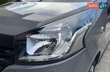 Грузовой фургон Renault Trafic 2018 в 
