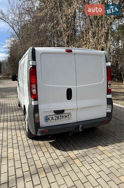 Грузовой фургон Renault Trafic 2013 в 