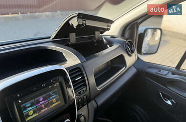 Грузовой фургон Renault Trafic 2020 в 