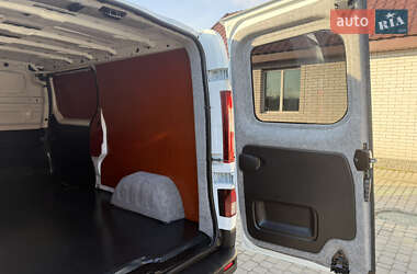 Грузовой фургон Renault Trafic 2020 в 