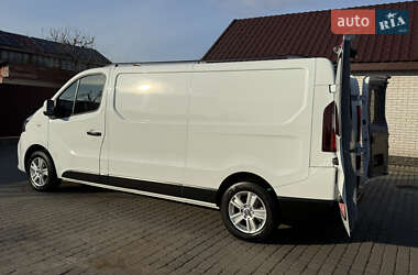 Грузовой фургон Renault Trafic 2020 в 
