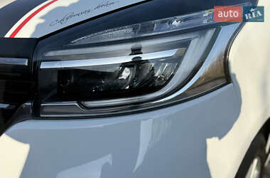 Грузовой фургон Renault Trafic 2020 в 