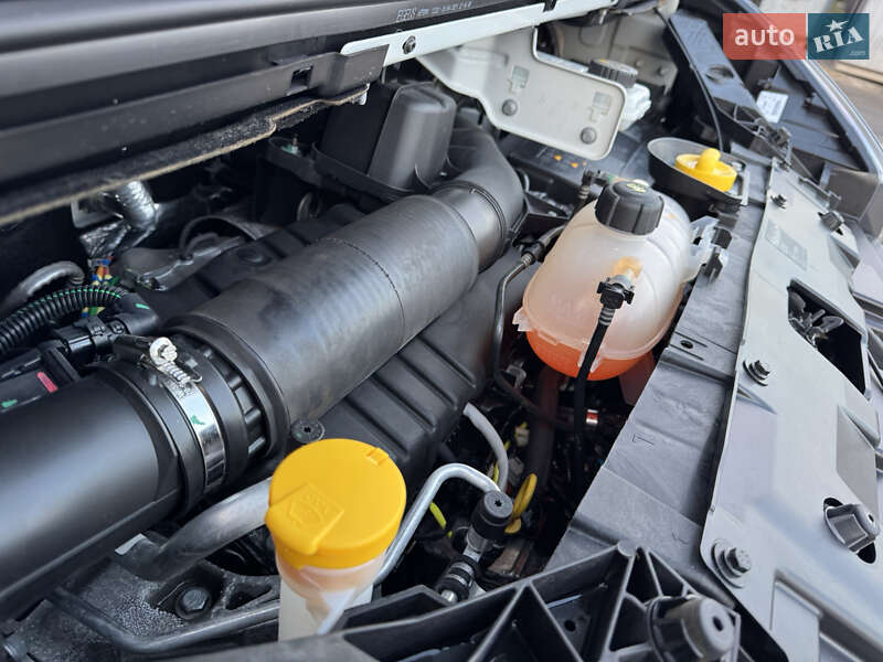 Мінівен Renault Trafic 2021 в Дубні