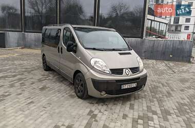 Минивэн Renault Trafic 2011 в 