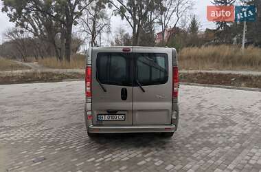 Минивэн Renault Trafic 2011 в 