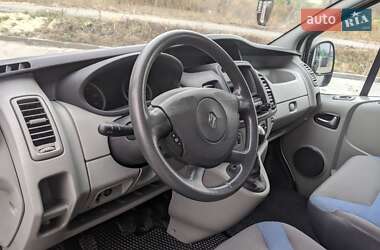 Минивэн Renault Trafic 2011 в 
