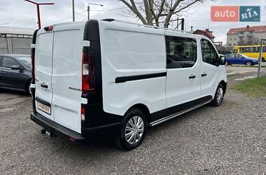 Грузопассажирский фургон Renault Trafic 2018 в 