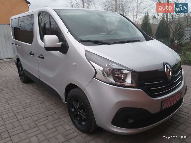 Мінівен Renault Trafic 2017 в Дніпрі