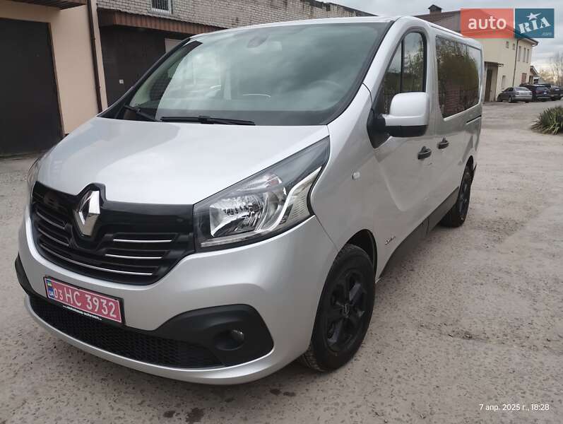 Мінівен Renault Trafic 2017 в Дніпрі