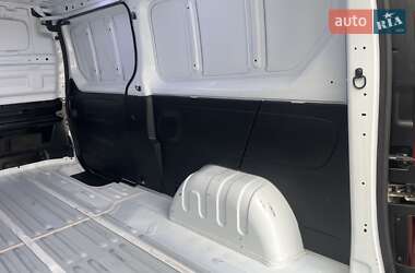 Грузовой фургон Renault Trafic 2020 в 