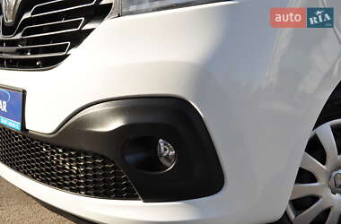 Грузовой фургон Renault Trafic 2019 в 