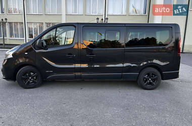 Минивэн Renault Trafic 2016 в 