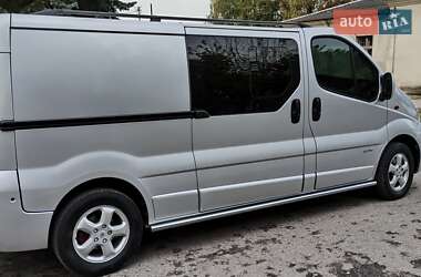 Минивэн Renault Trafic 2013 в 