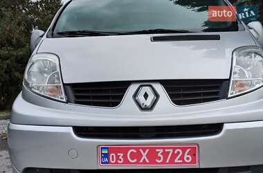 Минивэн Renault Trafic 2013 в 