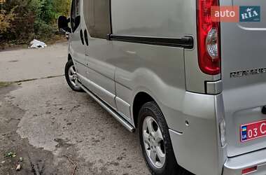 Минивэн Renault Trafic 2013 в 