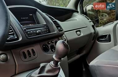 Минивэн Renault Trafic 2013 в 