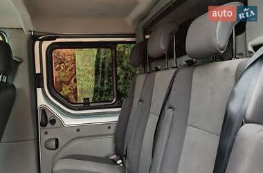 Минивэн Renault Trafic 2013 в 