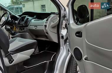 Минивэн Renault Trafic 2013 в 