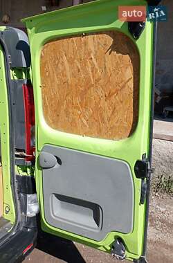 Вантажний фургон Renault Trafic 2011 в 