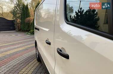 Грузовой фургон Renault Trafic 2020 в 