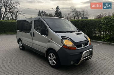 Минивэн Renault Trafic 2006 в 