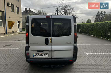 Минивэн Renault Trafic 2006 в 
