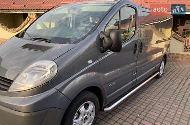 Грузовой фургон Renault Trafic 2012 в 