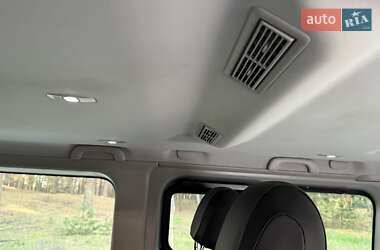 Минивэн Renault Trafic 2021 в 
