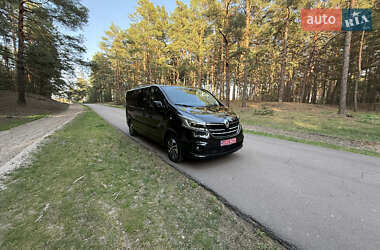 Минивэн Renault Trafic 2021 в 
