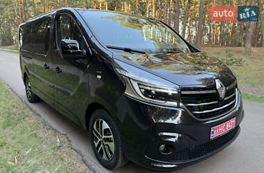 Минивэн Renault Trafic 2021 в 