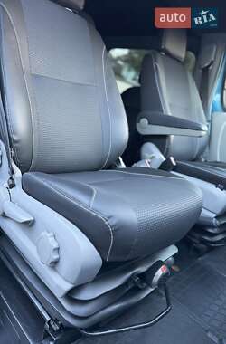 Мінівен Renault Trafic 2012 в 