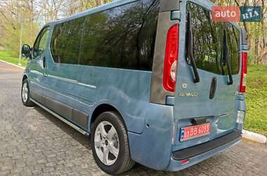 Минивэн Renault Trafic 2012 в 