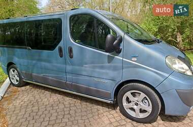 Минивэн Renault Trafic 2012 в 